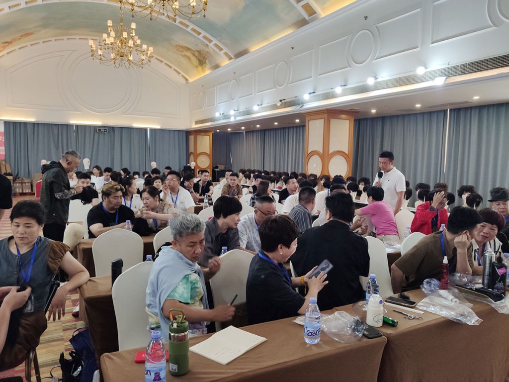 2024年07月新秀发携手新髪羡第一期假发培训会